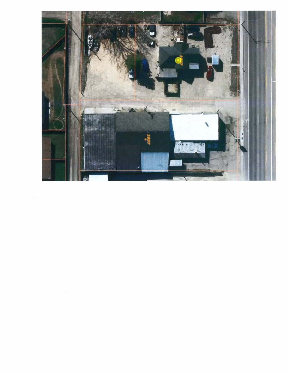 Site plan: Temporary permit sought to run a food trailer on a residential lot
